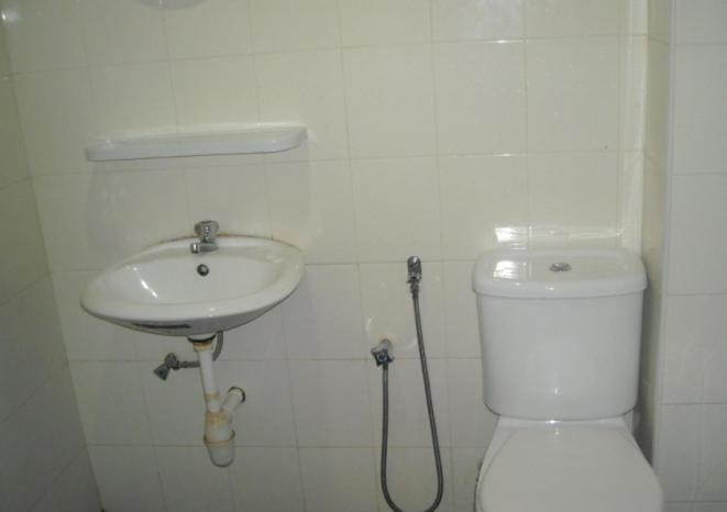 Sungai Besi H1 Hotel Сери Кембанган Стая снимка