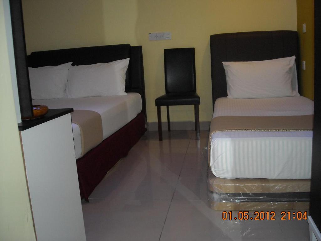 Sungai Besi H1 Hotel Сери Кембанган Стая снимка