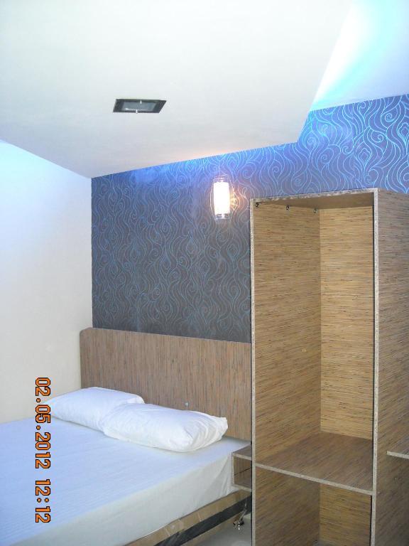 Sungai Besi H1 Hotel Сери Кембанган Стая снимка