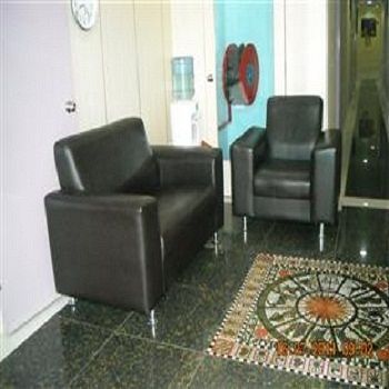 Sungai Besi H1 Hotel Сери Кембанган Екстериор снимка